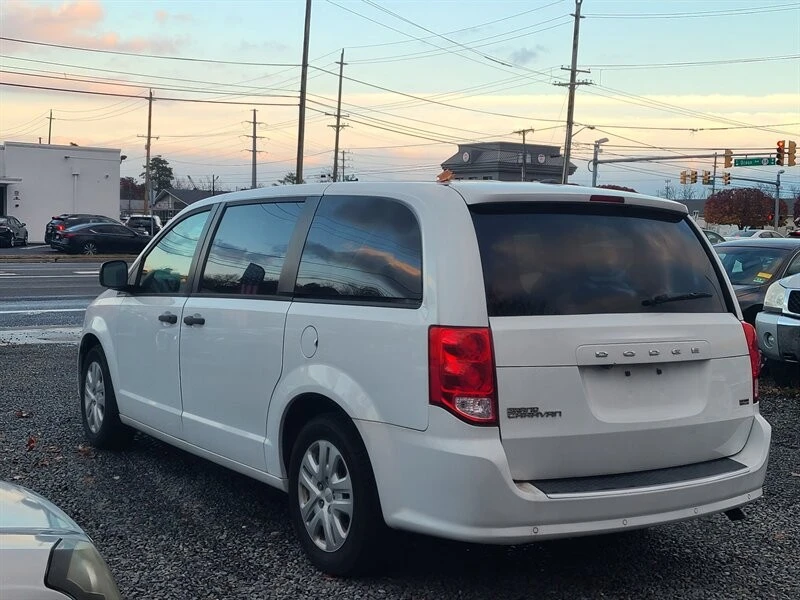 2019 Dodge Caravan - Image 4 of 13