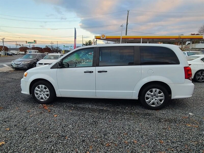 2019 Dodge Caravan - Image 6 of 13