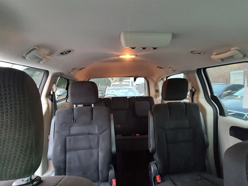 2019 Dodge Caravan - Image 13 of 13