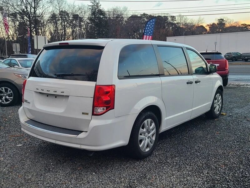 2019 Dodge Caravan - Image 5 of 13