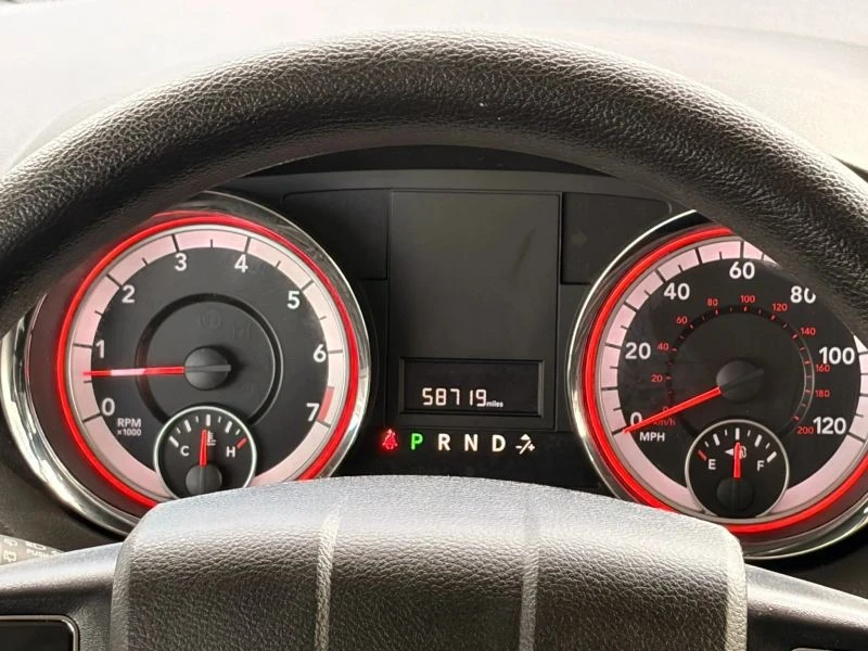 2019 Dodge Caravan - Image 8 of 11