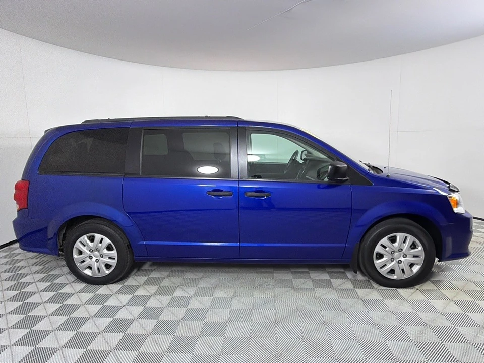 2019 Dodge Caravan - Image 4 of 12
