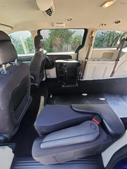 2019 Dodge Caravan - Image 18 of 21