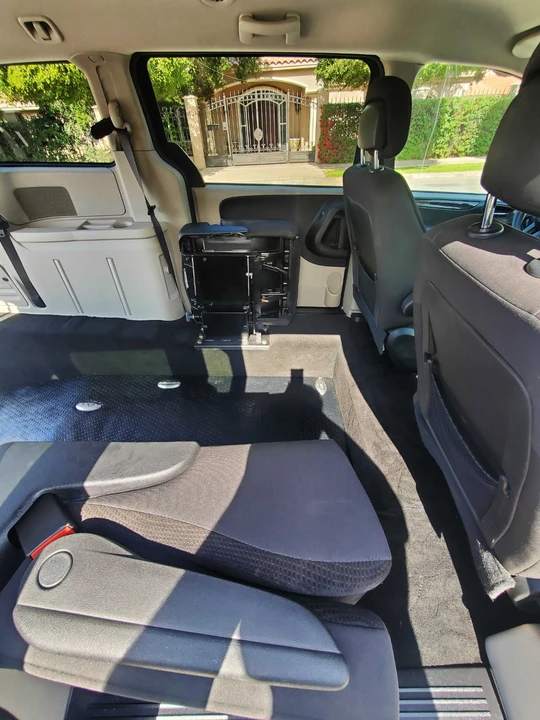 2019 Dodge Caravan - Image 21 of 21