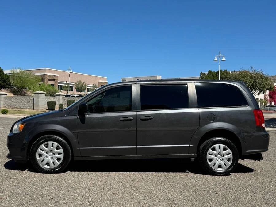 2019 Dodge Caravan - Image 13 of 16