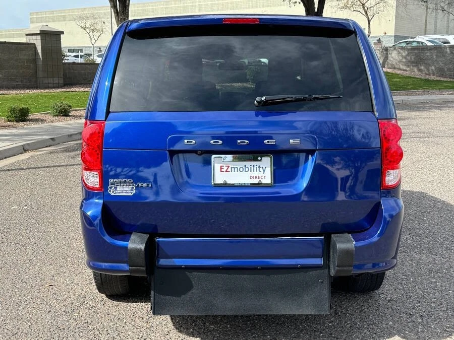 2019 Dodge Caravan - Image 3 of 16