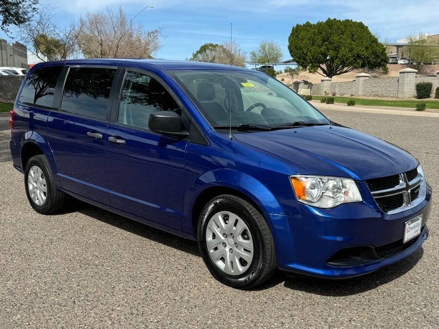 2019 Dodge Caravan - Image 6 of 16