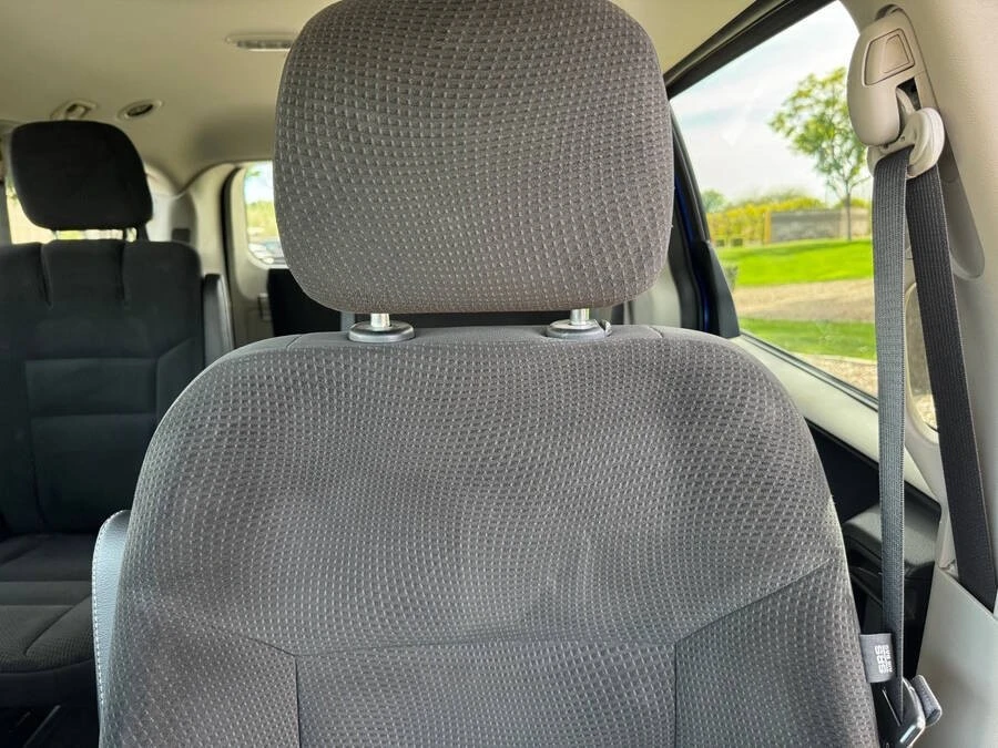 2019 Dodge Caravan - Image 10 of 16