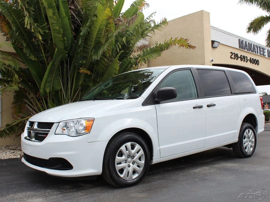 2019 Dodge Caravan - Image 6 of 12