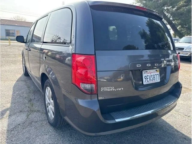 2019 Dodge Caravan - Image 5 of 10
