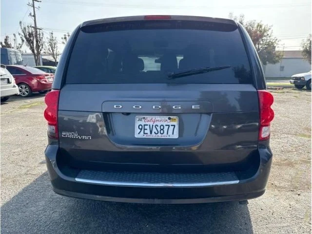 2019 Dodge Caravan - Image 4 of 10