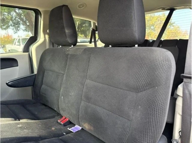 2019 Dodge Caravan - Image 9 of 10
