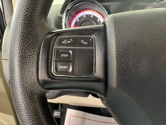 2019 Dodge Caravan - Image 15 of 21