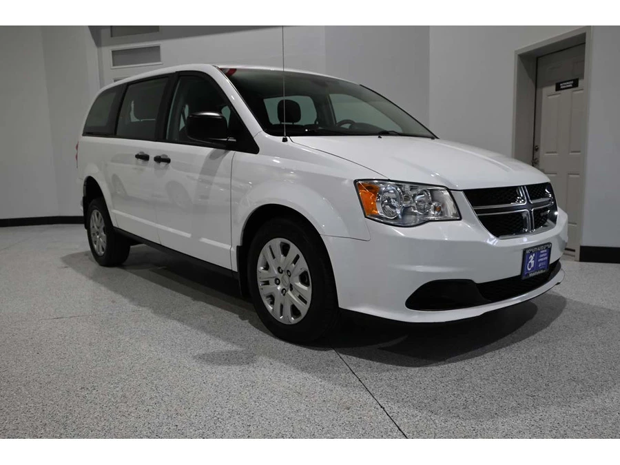 2019 Dodge Caravan - Image 3 of 12
