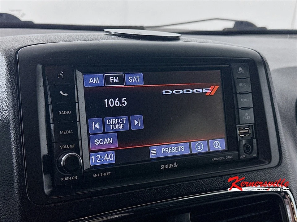 2019 Dodge Caravan - Image 17 of 21