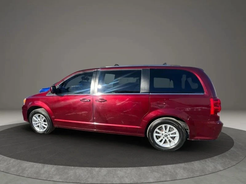 2019 Dodge Caravan - Image 8 of 12
