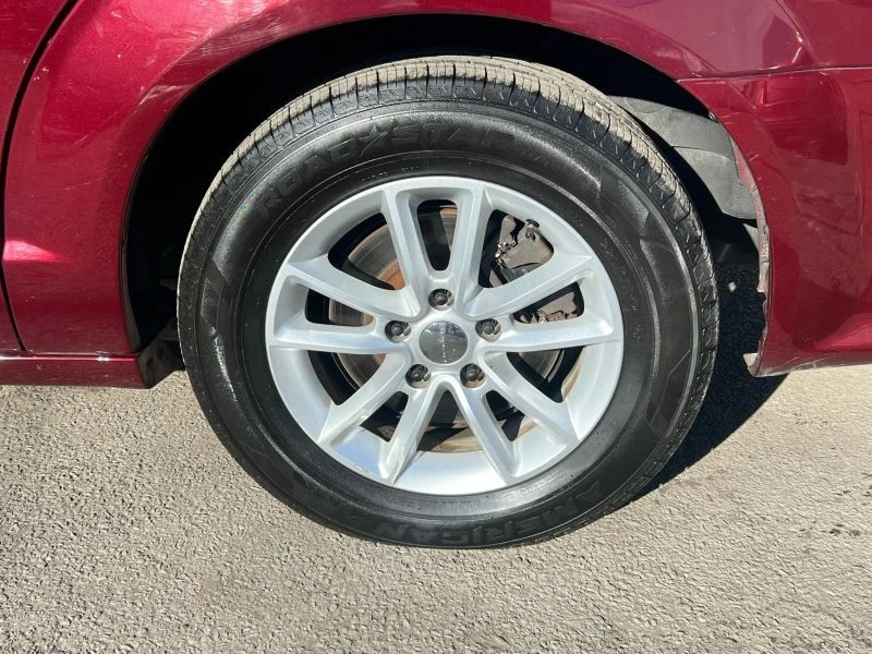 2019 Dodge Caravan - Image 11 of 12