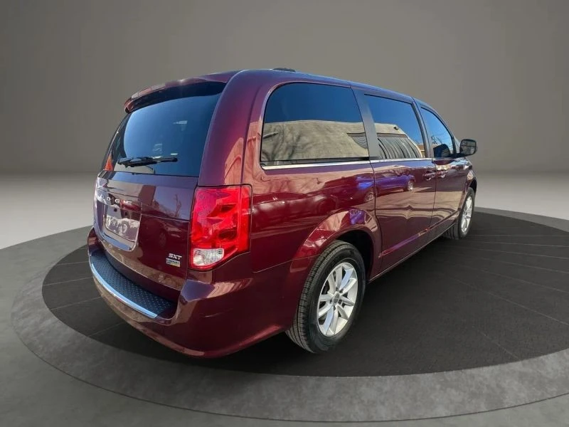 2019 Dodge Caravan - Image 5 of 12