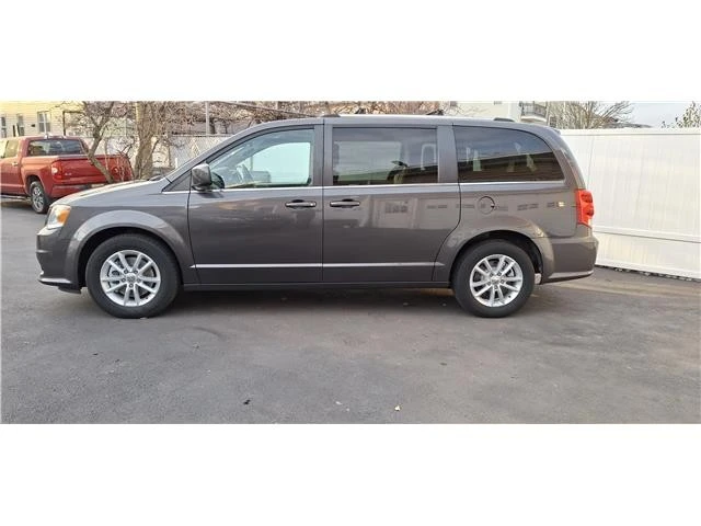 2019 Dodge Caravan - Image 2 of 21