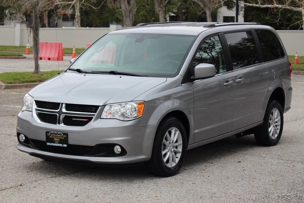 2019 Dodge Caravan - Image 10 of 21