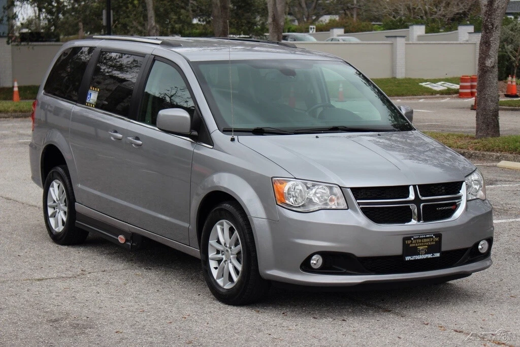 2019 Dodge Caravan - Image 8 of 21