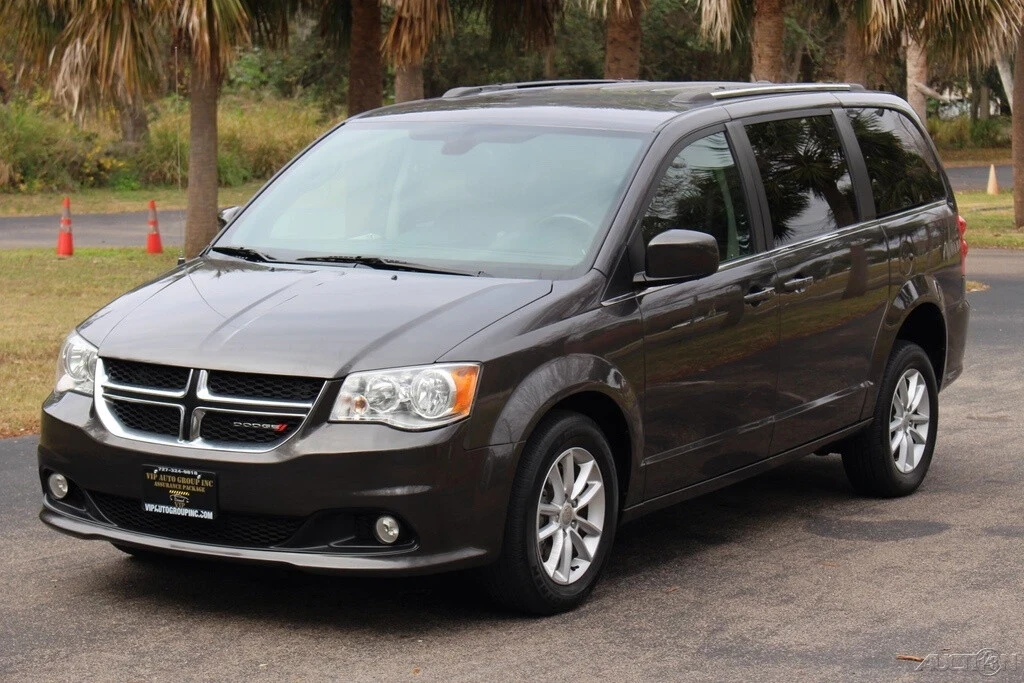 2019 Dodge Caravan - Image 10 of 21