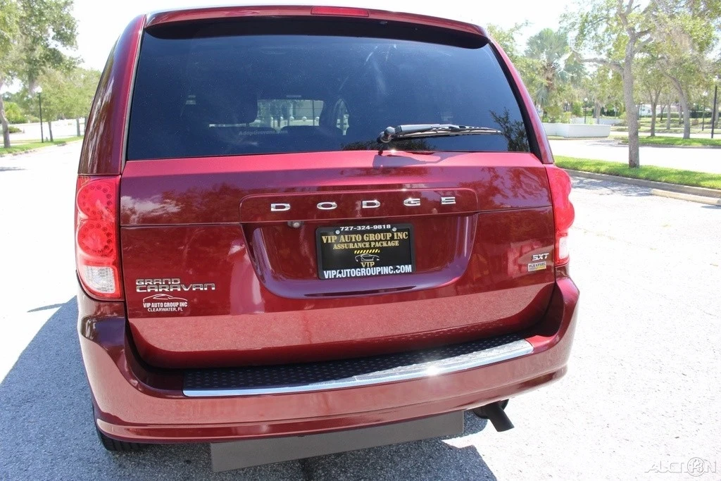 2019 Dodge Caravan - Image 21 of 24