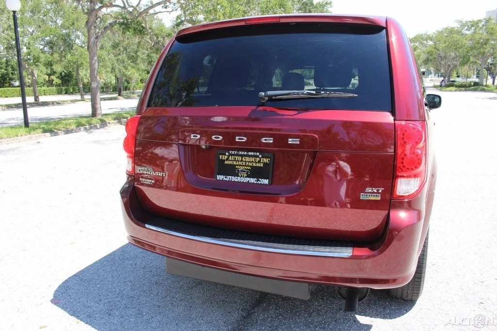 2019 Dodge Caravan - Image 20 of 24