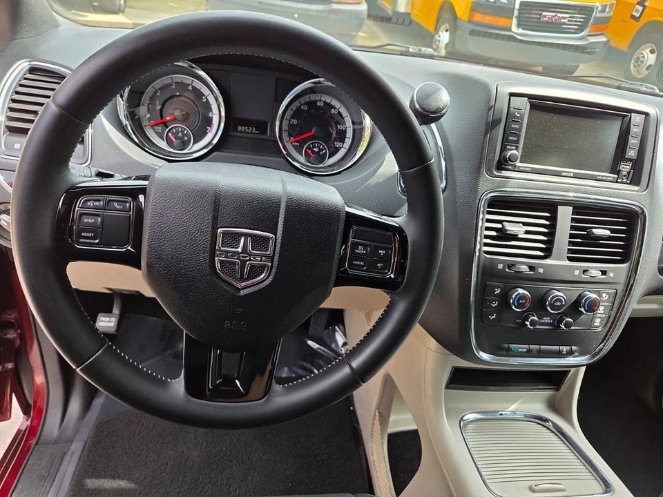 2019 Dodge Caravan - Image 21 of 21