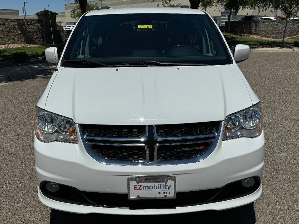 2019 Dodge Caravan - Image 10 of 15