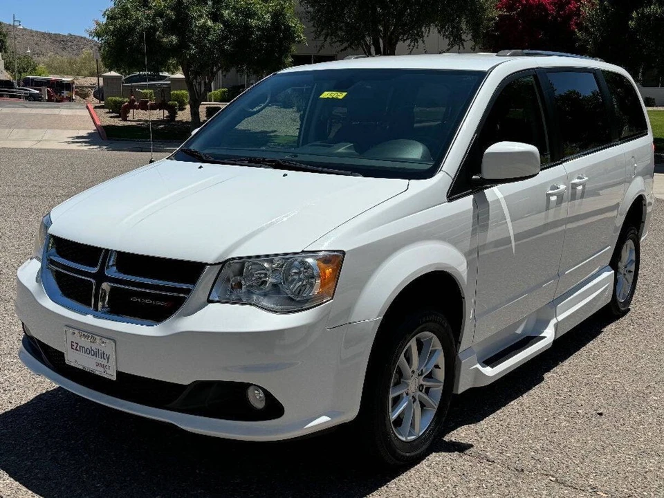 2019 Dodge Caravan - Image 13 of 15