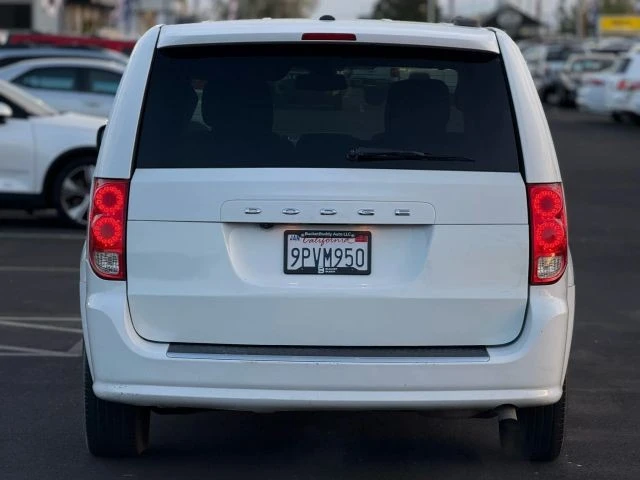 2019 Dodge Caravan - Image 8 of 21