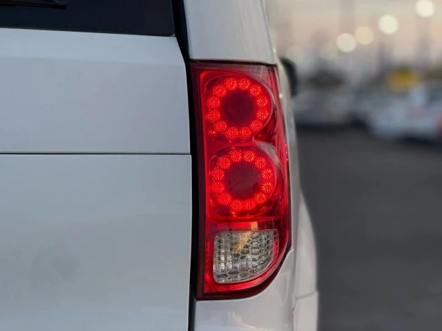 2019 Dodge Caravan - Image 9 of 21