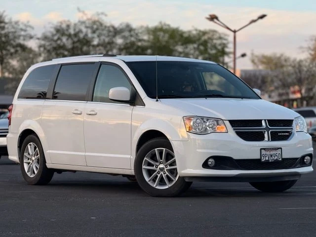 2019 Dodge Caravan - Image 3 of 21