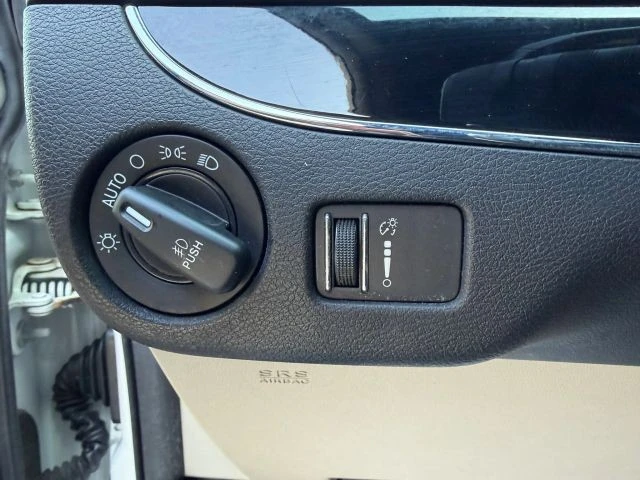 2019 Dodge Caravan - Image 18 of 21