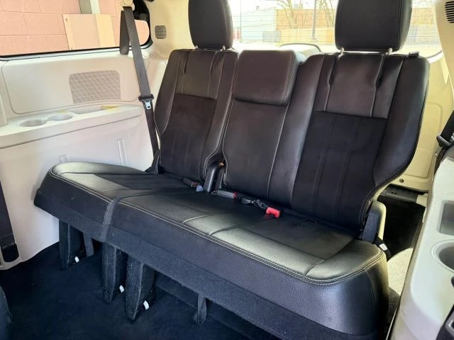 2019 Dodge Caravan - Image 21 of 21