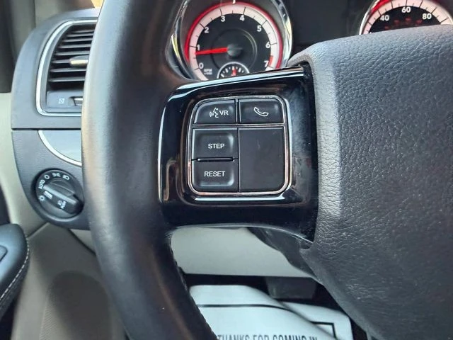 2019 Dodge Caravan - Image 17 of 21