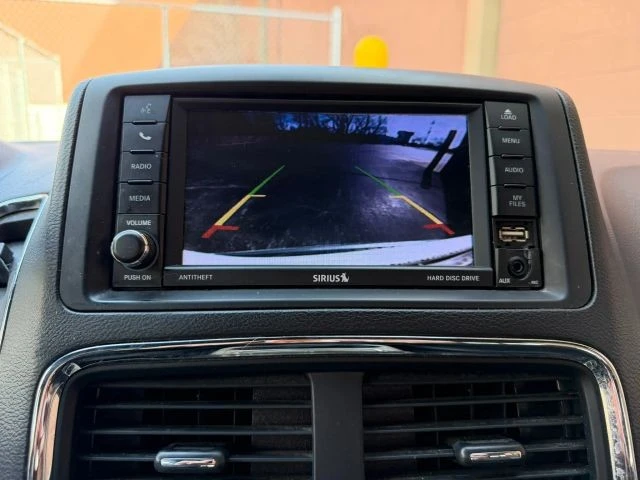 2019 Dodge Caravan - Image 20 of 21
