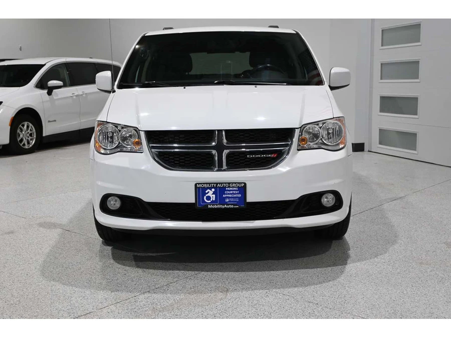 2019 Dodge Caravan - Image 4 of 12