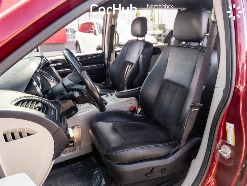2019 Dodge Caravan - Image 17 of 19