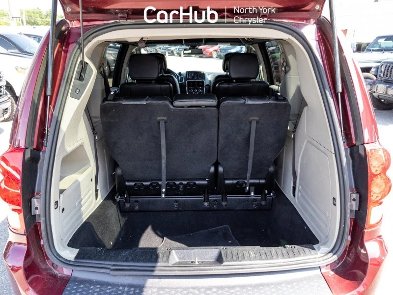 2019 Dodge Caravan - Image 6 of 19