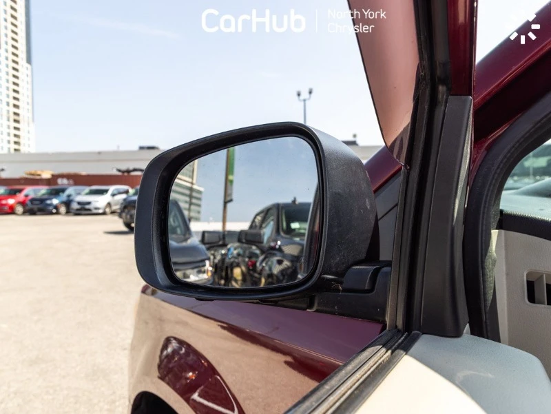 2019 Dodge Caravan - Image 15 of 19