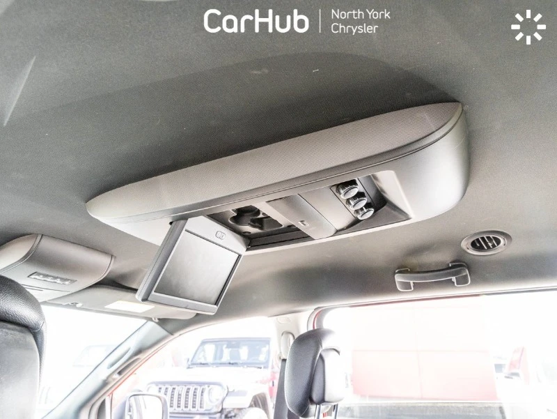 2019 Dodge Caravan - Image 12 of 19