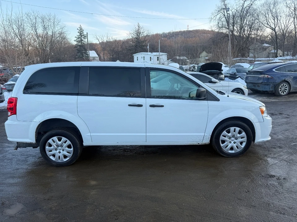 2019 Dodge Caravan - Image 6 of 19
