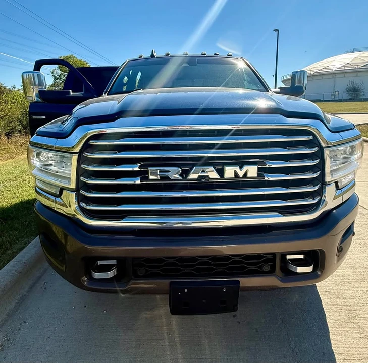 2019 Ram 2500 - Image 2 of 20