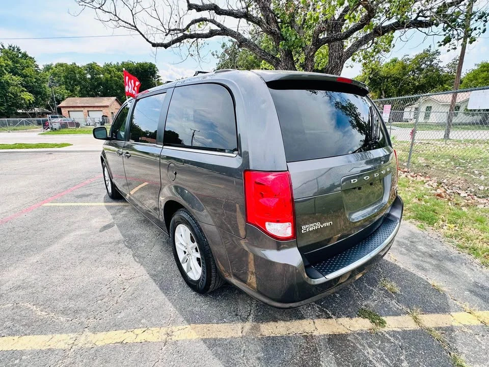 2019 Dodge Caravan - Image 15 of 15