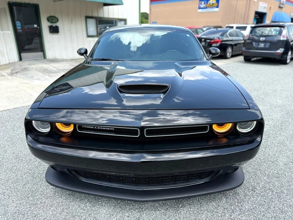 2019 Dodge Challenger 3rd Gen - Image 2 of 17