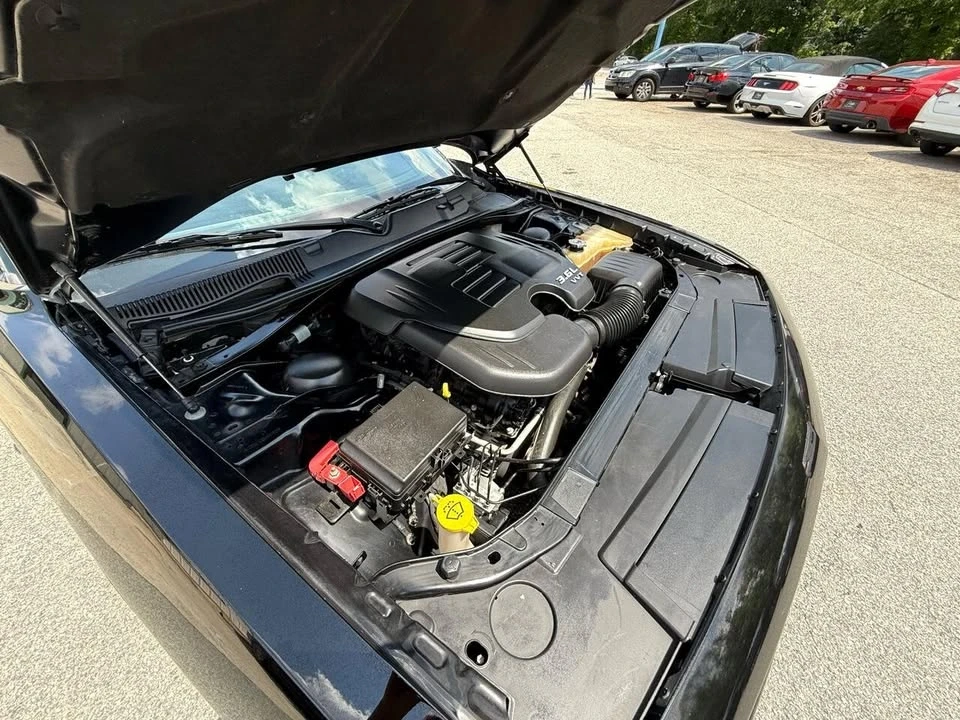 2019 Dodge Challenger 3rd Gen - Image 16 of 17