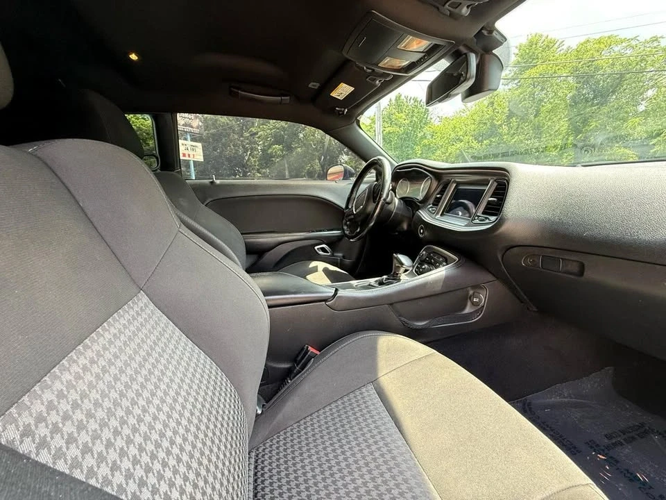 2019 Dodge Challenger 3rd Gen - Image 14 of 17