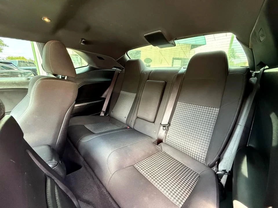 2019 Dodge Challenger 3rd Gen - Image 10 of 17